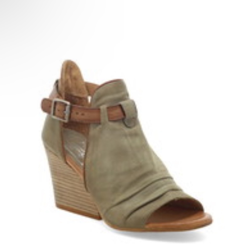 Miz Mooz Khaki Leather Women's Wedge Sandals